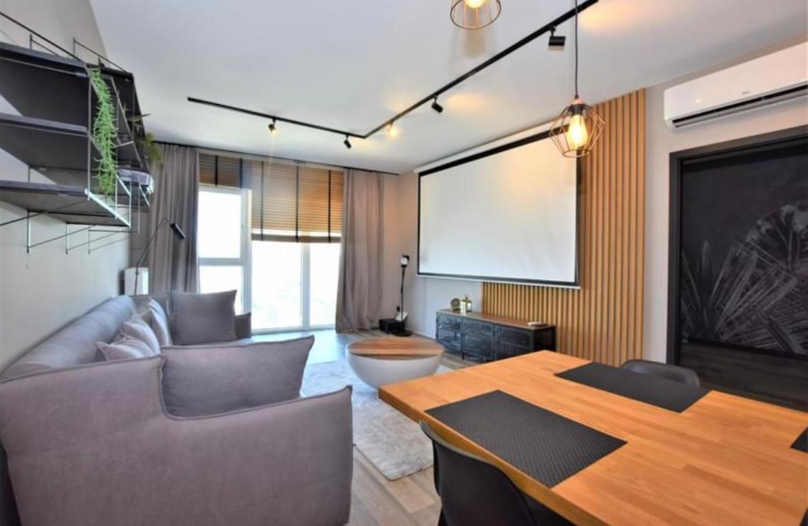 21St Floor Capital Apartment Rzeszow Luaran gambar